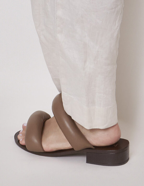 Sandal Pillow Porter Castor - Imagem 6