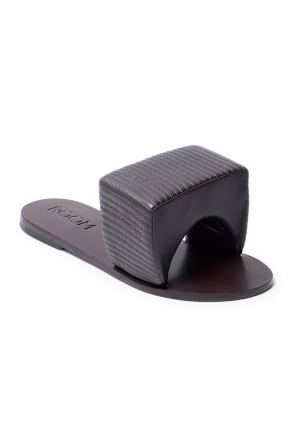 Flat Settee Squared Thick Café