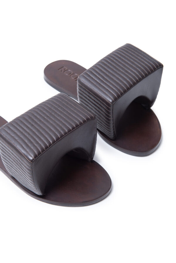 Flat Settee Squared Thick Café - Imagem 5
