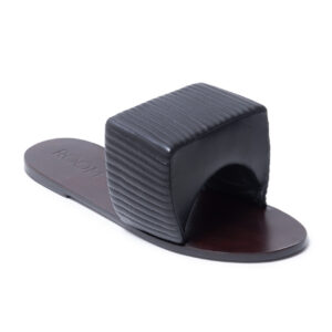 Flat Settee Squared Thick Preto